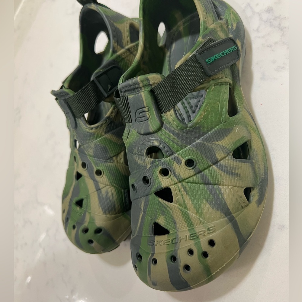 Skechers Kids Camouflage Clogs - Picture 3 of 10